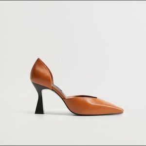 Mango pointed toe leather heel 🌟